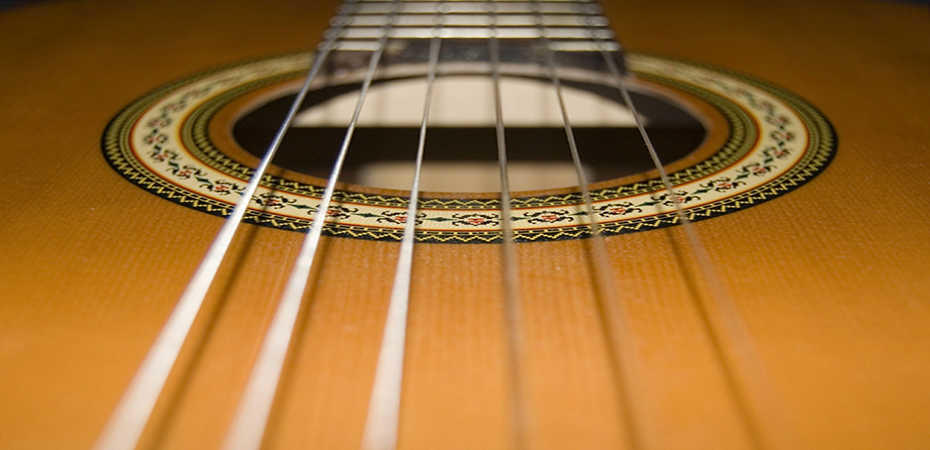 Cómo Cambiar las Cuerdas de la Guitarra? | Superprof