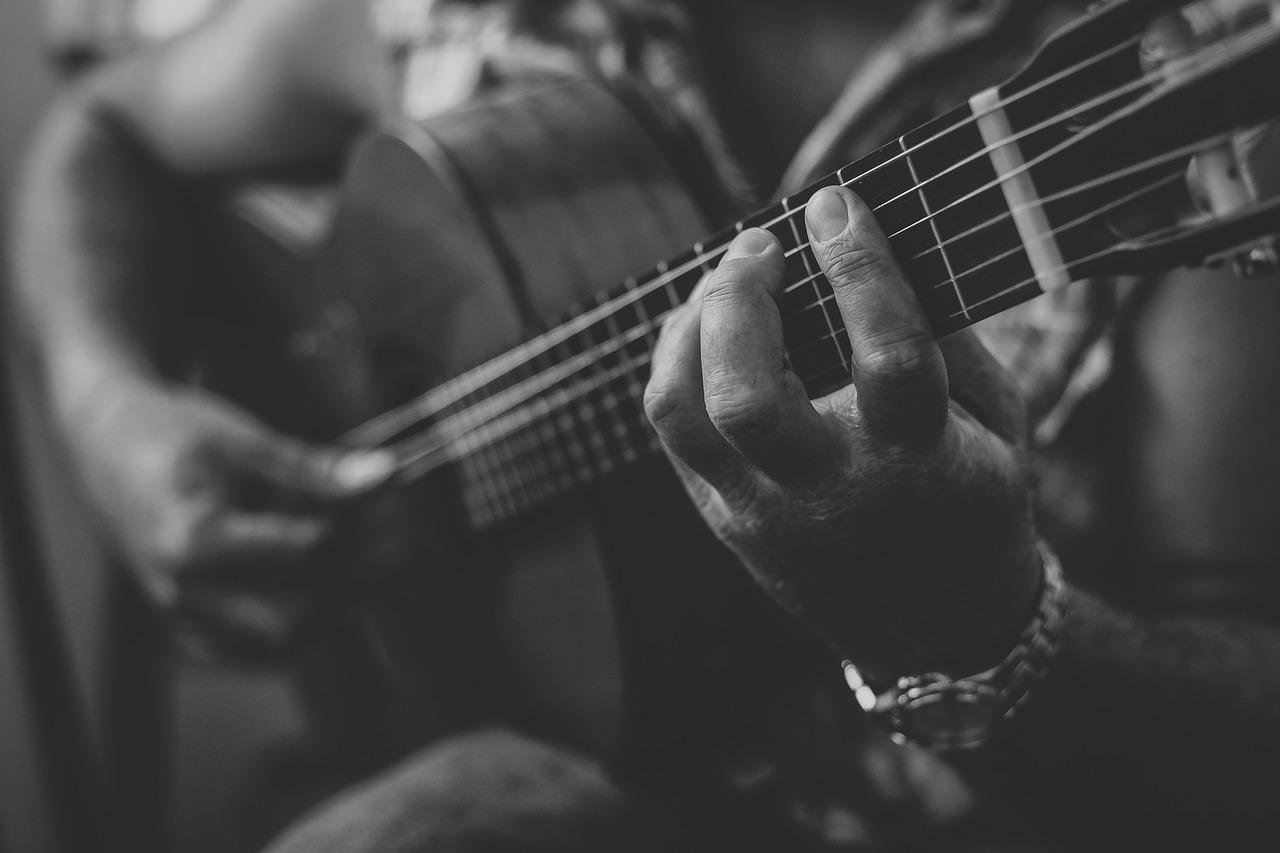 Los mejores consejos para escoger una guitarra acústica
